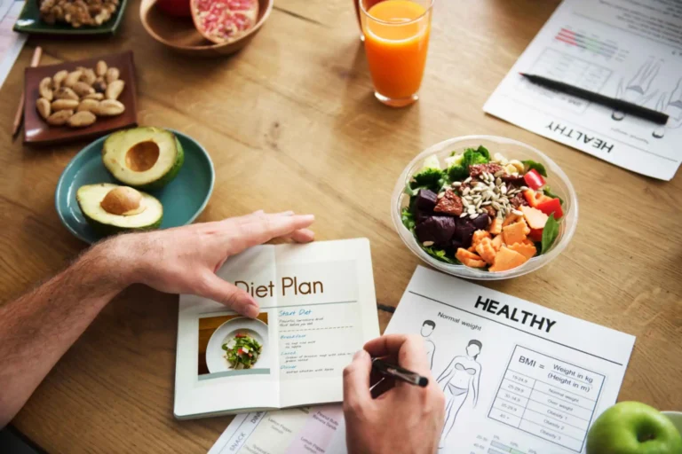 Dietitian Course After 12th: Eligibility, Types and Careers
