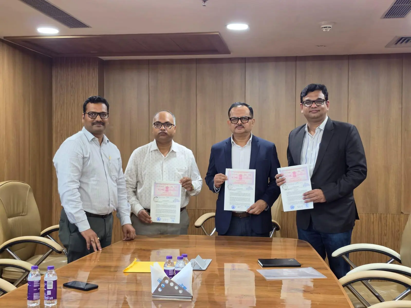 Apollo Healthcare Academy signing Tripartite MoU with Apollo Hospitals Bhubaneswar and AIPH University